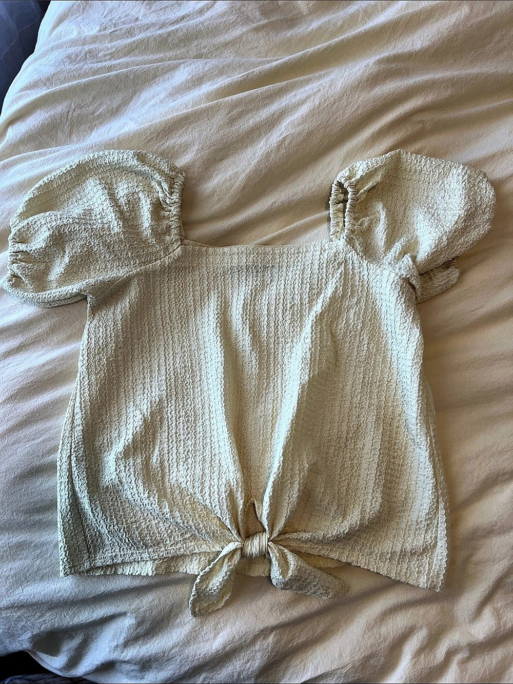 LOFT Seersucker Puff Sleeve Tie Front Top Crop Top in White
